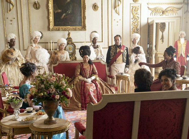 Since the first season, the royal residence has been filled with red and gold to differentiate itself (Photo: Netflix / Disclosure)