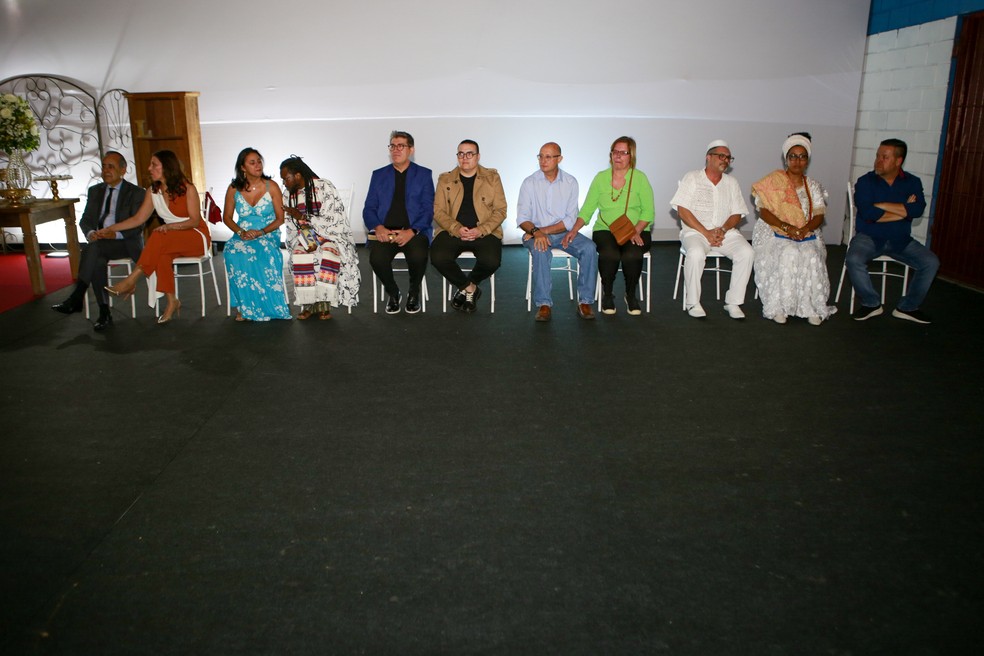 Os religiosos que participaram do casamento coletivo em Franco da Rocha, na Grande SP, em 22 de outubro.  — Foto: Orlando Júnior/Prefeitura de Franco da Rocha 