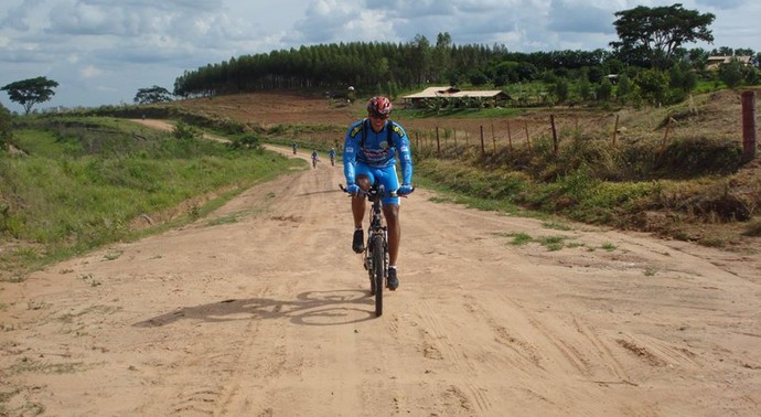Ciclistas irão encarar trecho de 140km entre Presidente Prudente e Panorama (Foto: Divulgação)