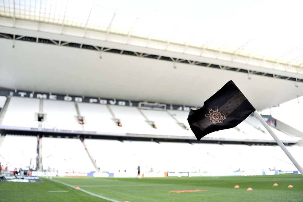 Corinthians tenta resolver imbróglio com a Caixa Econômica Federal — Foto: Marcos Ribolli