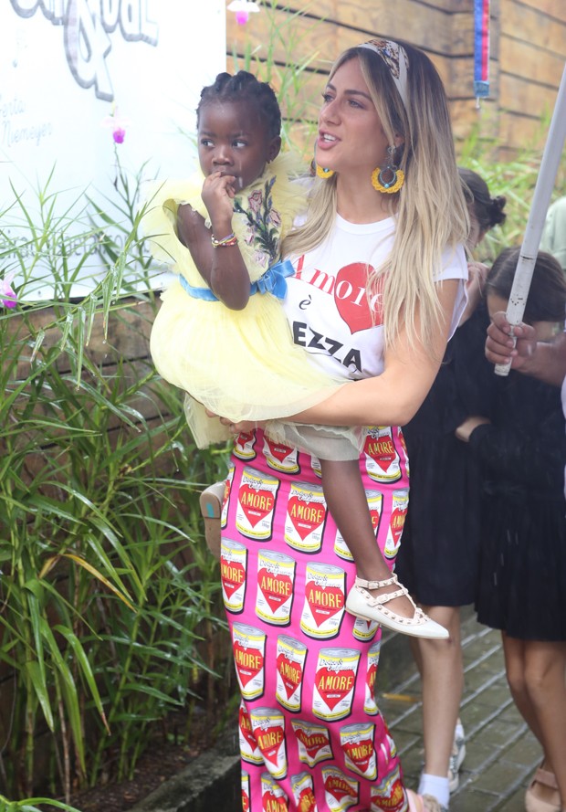 Giovanna Ewbank e Titi (Foto: Anderson Borde/AgNews)