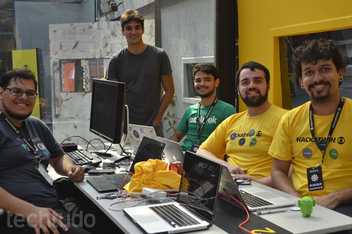 Grupo 2 - Hackathon Globo (Foto: Isabela Giantomaso / TechTudo)