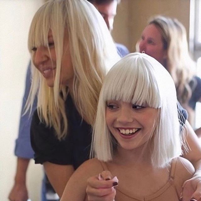 A cantora Sia e a bailarina Maddie Ziegler no dia em que se conheceram (Foto: Reprodução instagram)