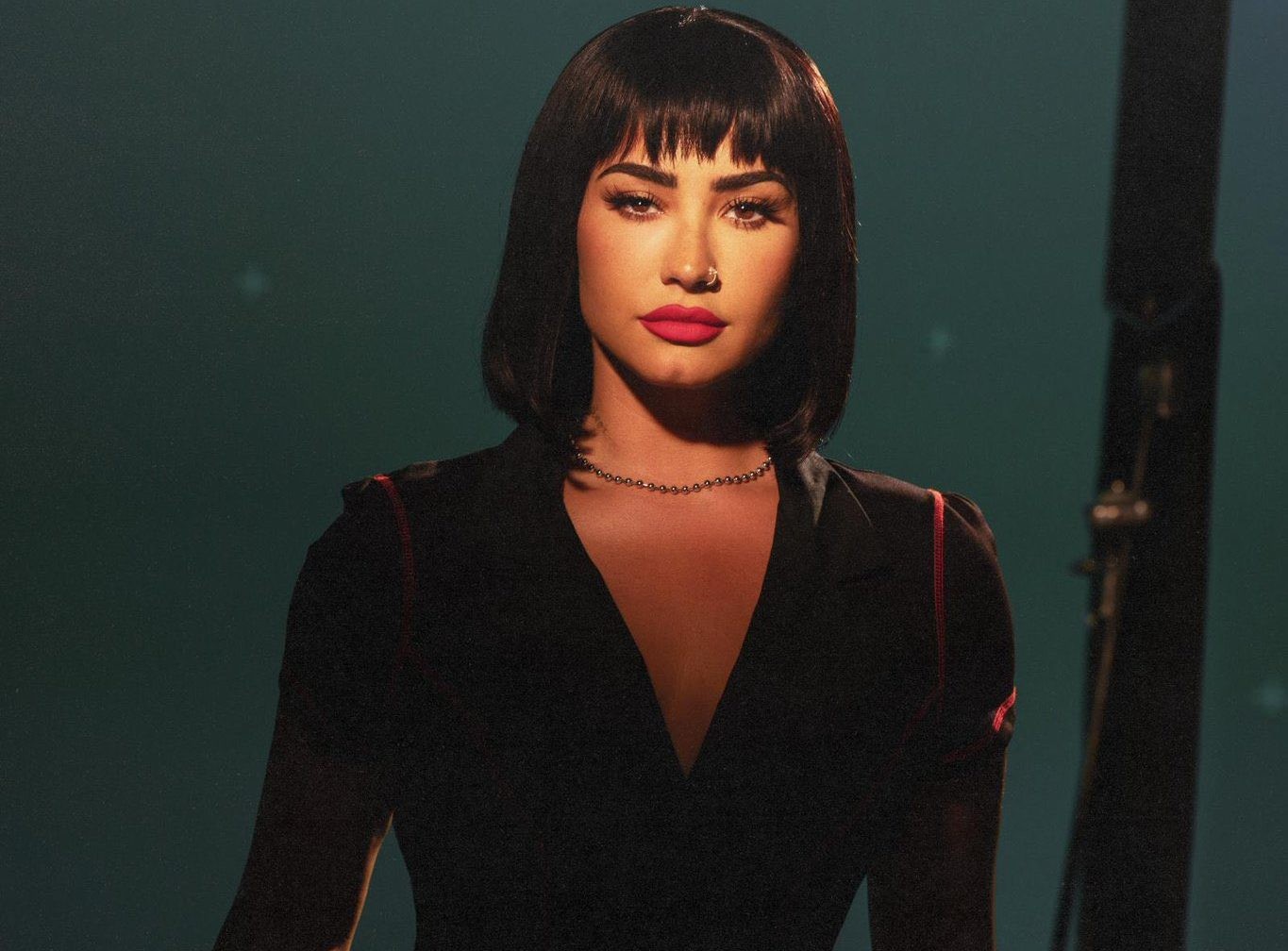 Demi Lovato volta ao rock em 'Holy Fvck', com letras sobre overdose e amigos mortos; g1 ouviu