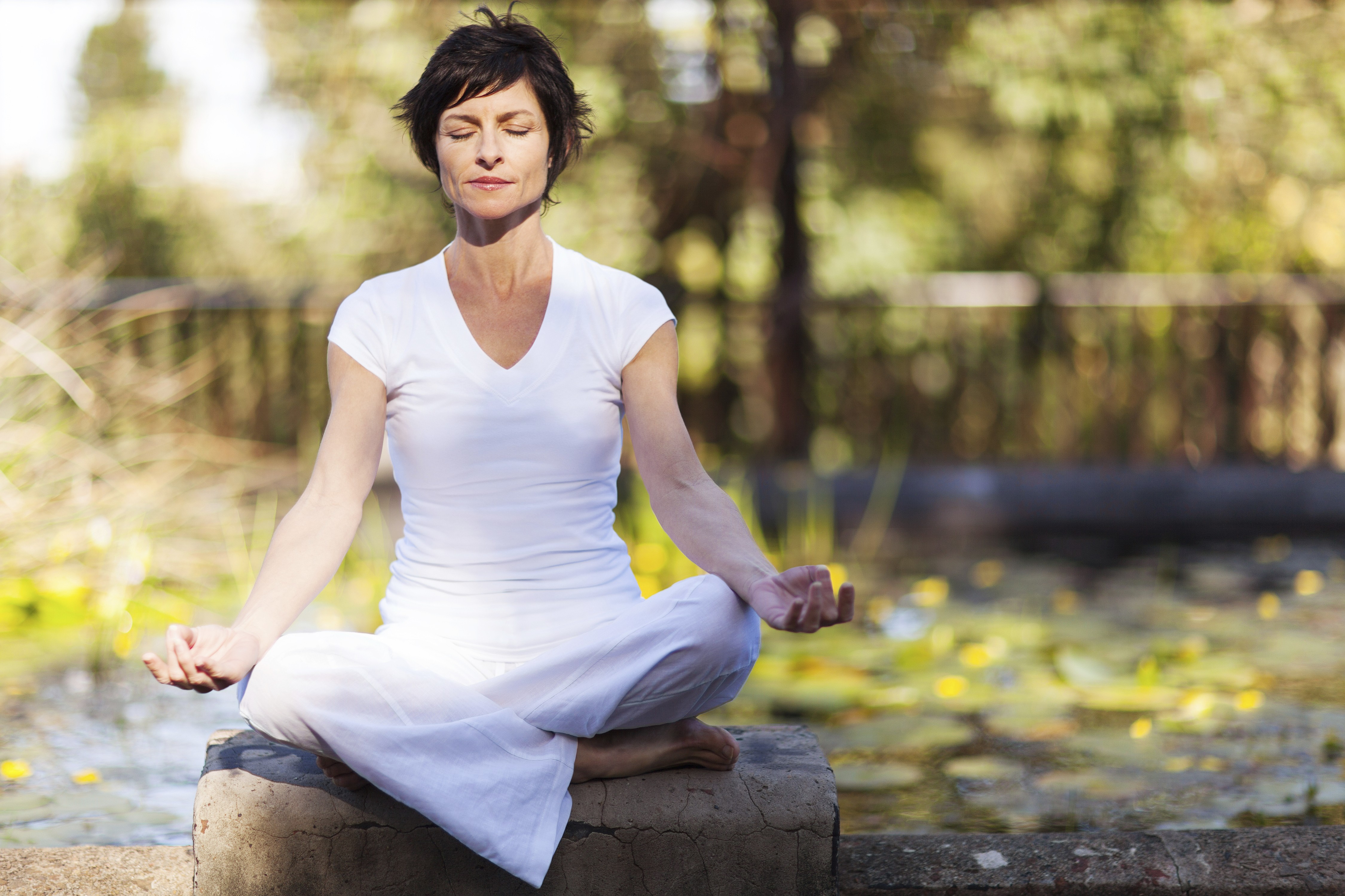 Meditar pode ajudar a melhorar sua vida sexual (Foto: Think Stock)