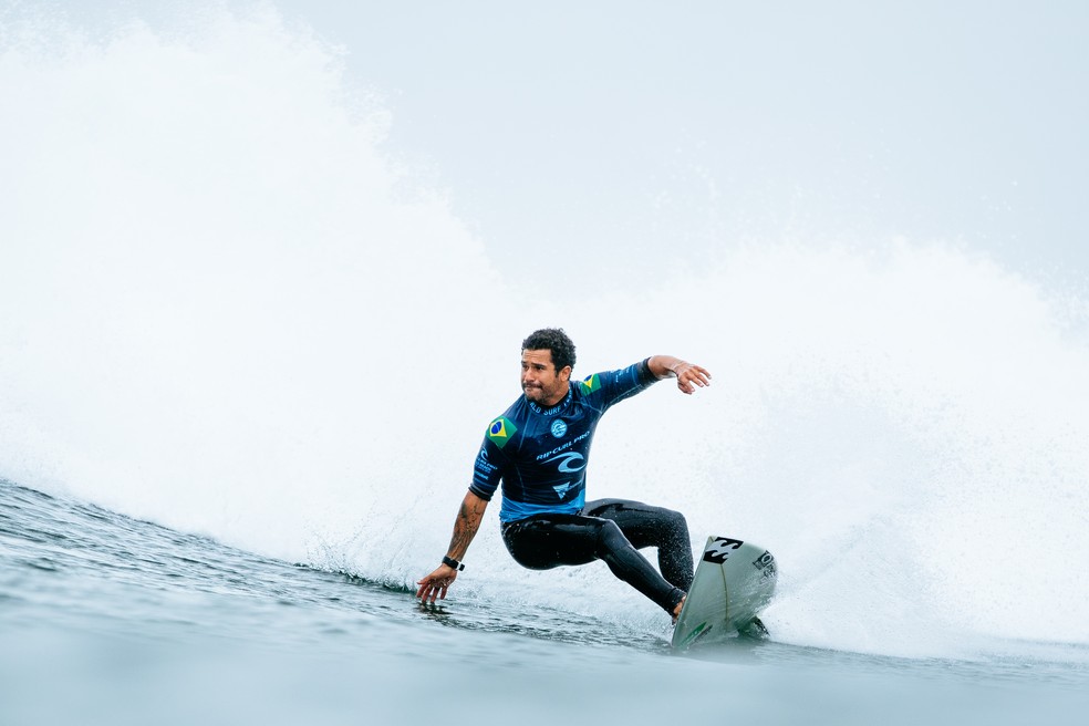 Italo Ferreira usará a lycra amarela em Margaret Rivers (Foto: Ed Sloane/WSL)