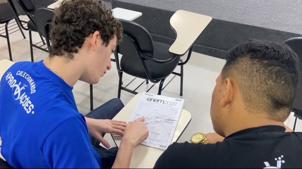 Estudante do Amazonas nota 1000 na redação do Enem 2022 — Foto: Rede Amazônica 