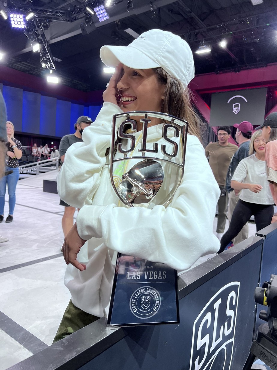 Rayssa Leal comemora mais um título da SLS