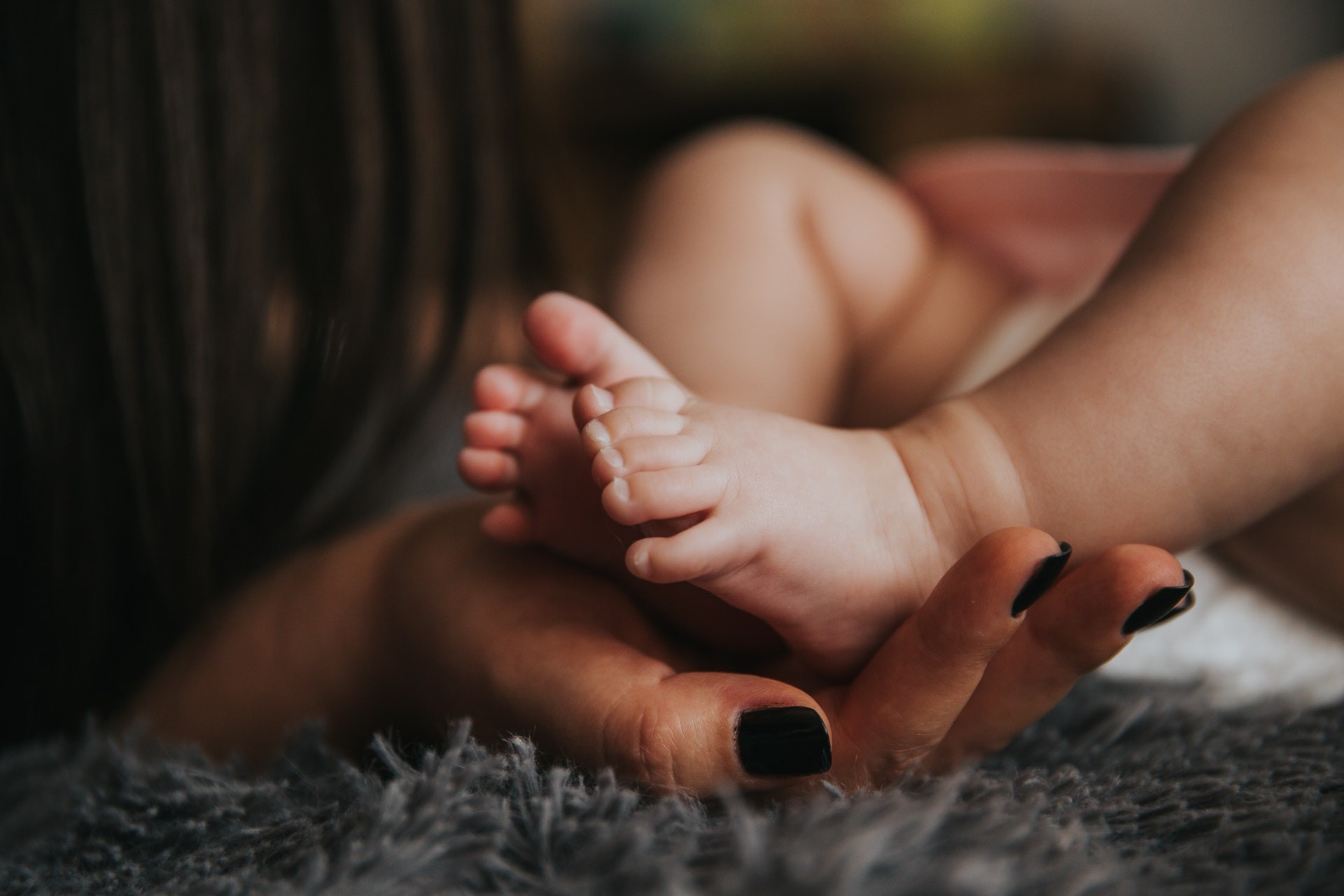 É preciso cuidar da saúde mental da mãe nos primeiros dias de vida do bebê (Foto: Pexels/ Pixabay)
