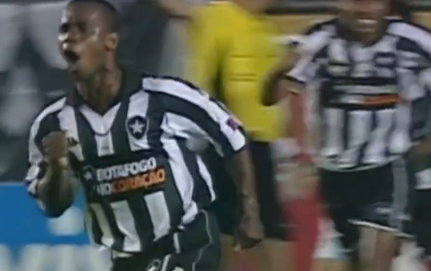 Na Memória: Botafogo vence Grêmio com dois gols de Renatinho em 2004