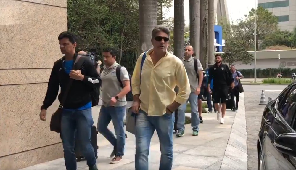 Grêmio chega em São Paulo com seis desfalques e terá time misto contra o Palmeiras