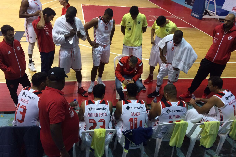 Flamengo atropela time peruano e vai à final de torneio amistoso em Lima