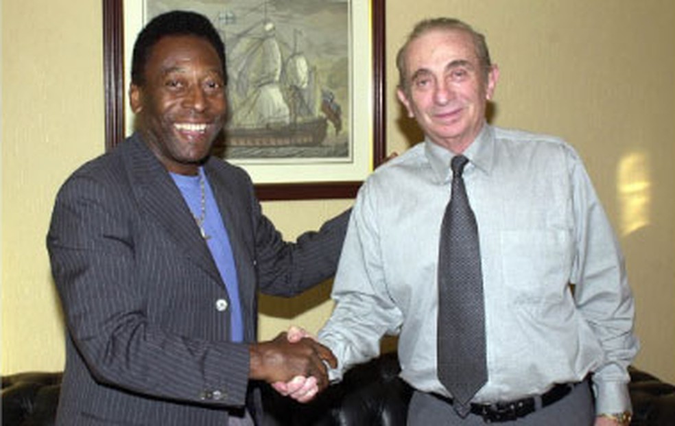 Pel&eacute; ao lado do empres&aacute;rio Pepe Altstut &mdash; Foto: Divulga&ccedil;&atilde;o