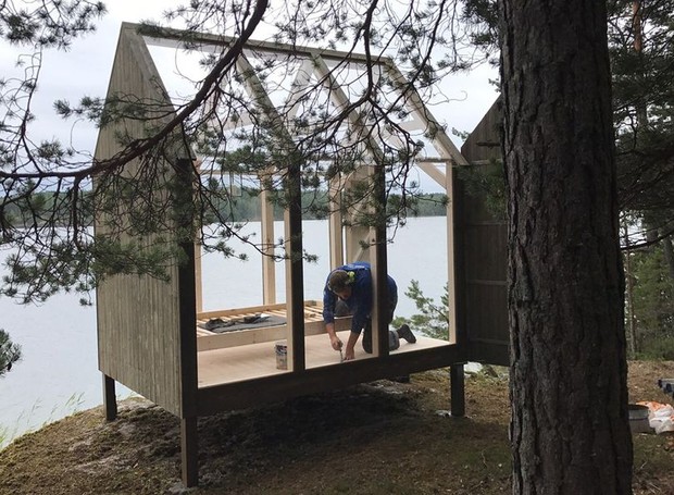 Suécia envia pessoas estressadas para pequenas casas de vidro (Foto: Reprodução)