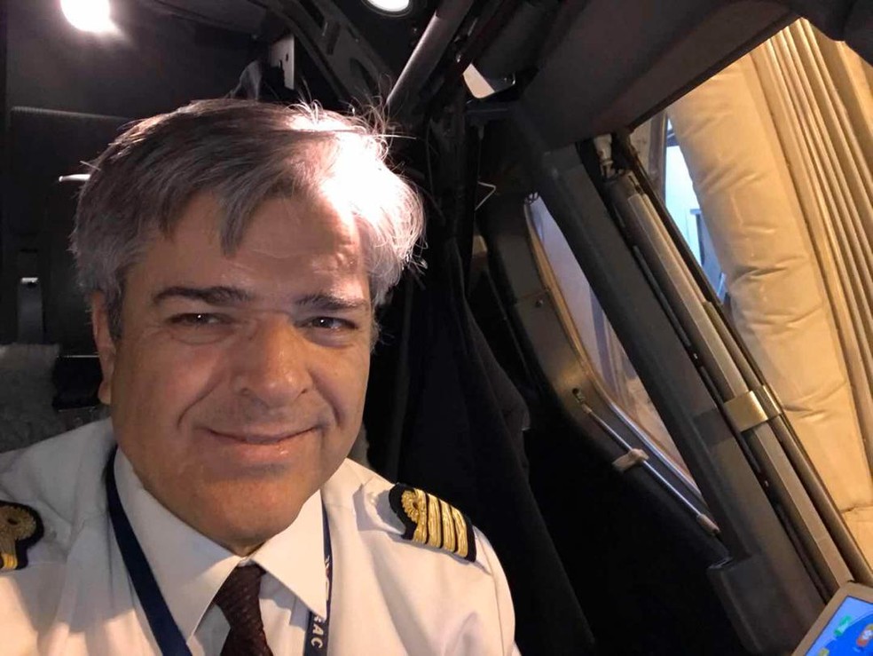 Mauro Hart é piloto de avião — Foto: Arquivo pessoal