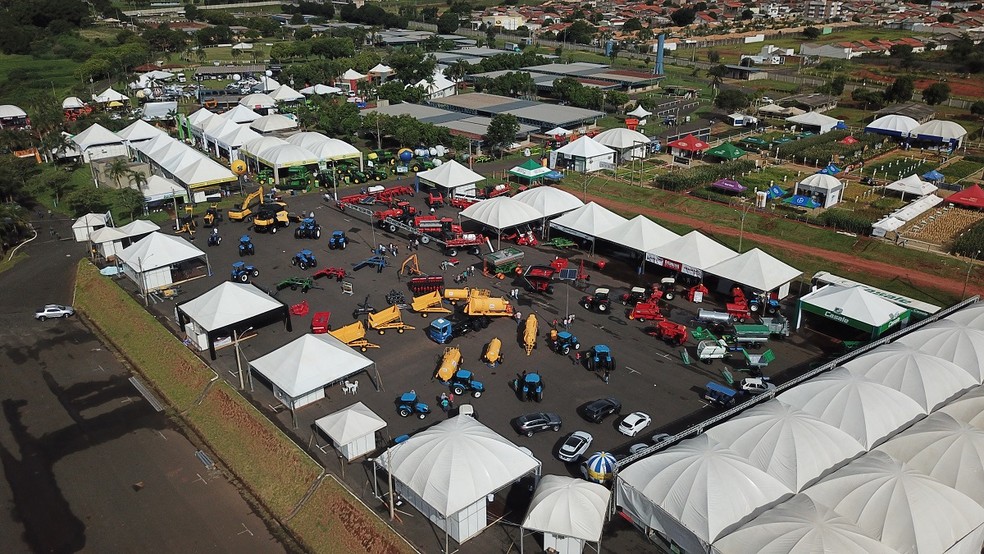 FEMEC é o principal evento de Minas Gerais para o produtor rural negociar máquinas, equipamentos, implementos, insumos agrícolas e veículos — Foto: Sindicato Rural de Uberlândia 