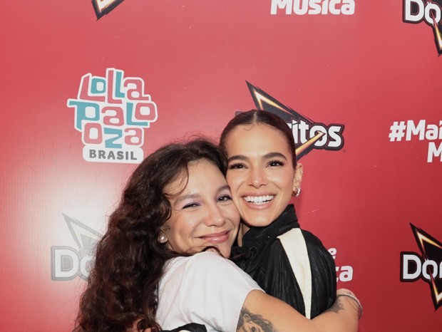 Bruna Marquezine e Priscilla Alcantara (Foto: Rafael Cusato / Brazil News)