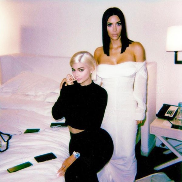 Kylie Jenner e Kim Kardashian (Foto: Instagram)