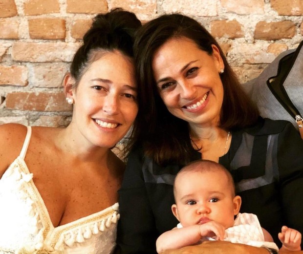 Daniela com Maria Fernanda e a pequena Flora (Foto: Reprodução/Instagram)