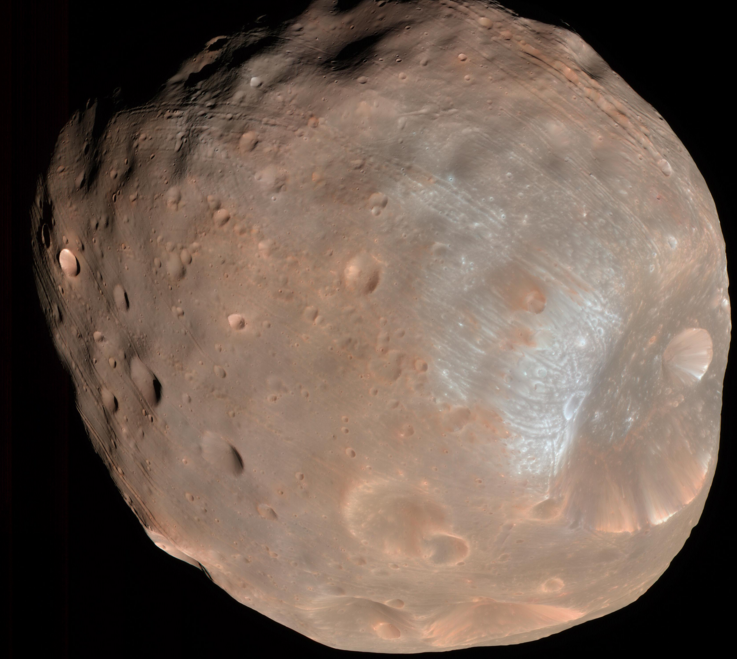 A lua almadiçoada: Fobos exibe as ranhuras causadas pela atração fatal com Marte (Foto: Nasa)