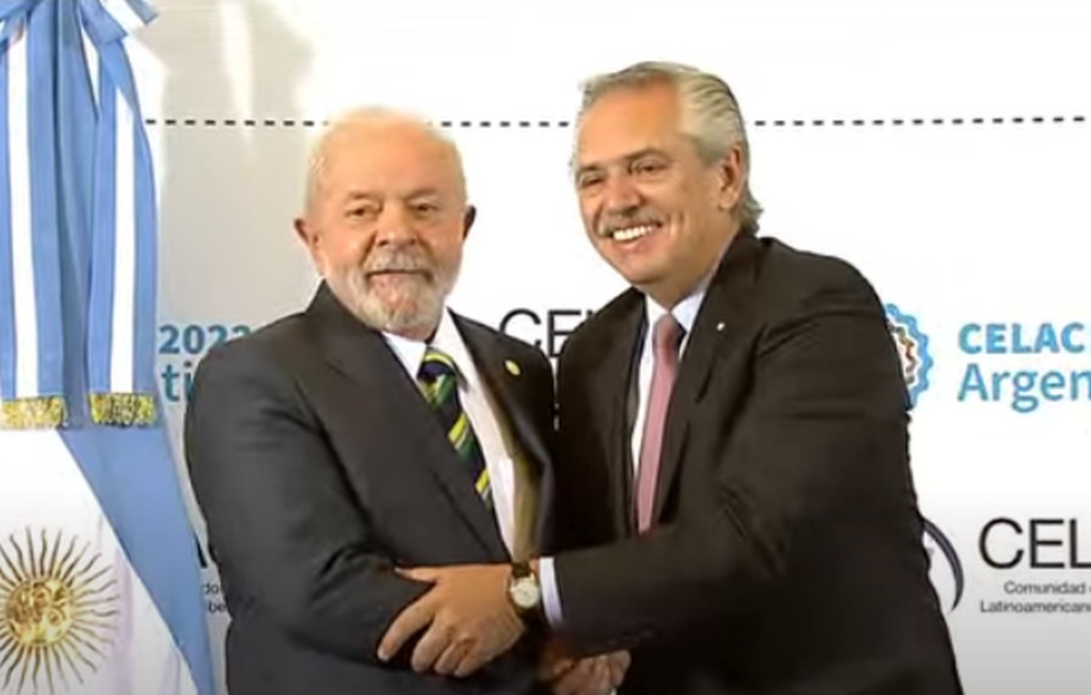 Em meio &agrave; grave crise econ&ocirc;mica argentina, Fern&aacute;ndez vir&aacute; &agrave;s pressas ao Brasil para reuni&atilde;o com Lula