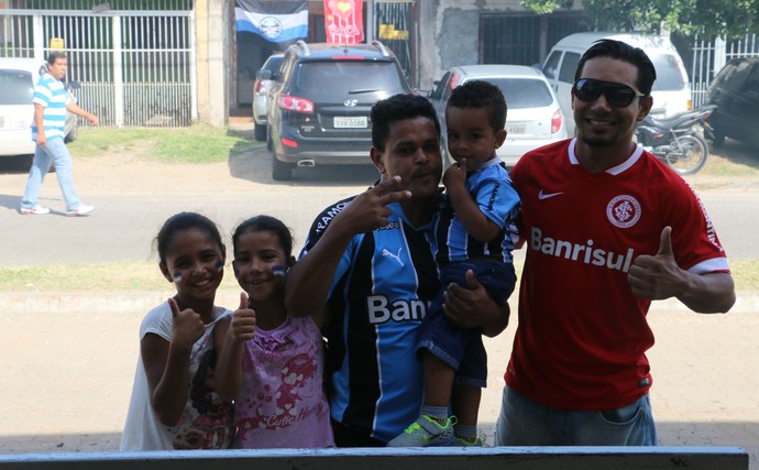 Vizinhos da Arena, rivais farão torcida mista em casa para assistir ao Gre-Nal
