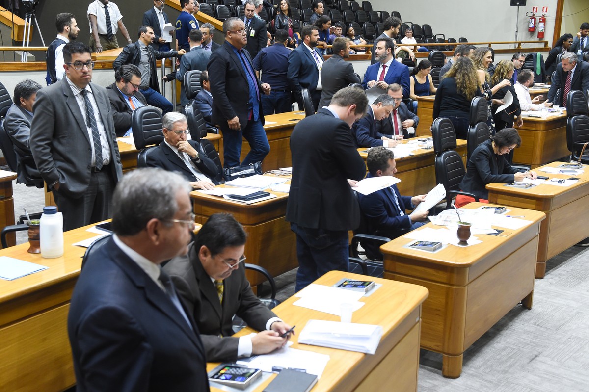 Câmara de Vereadores de Porto Alegre aprova orçamento de mais de R 7,2 bilhões para 2018 Rio