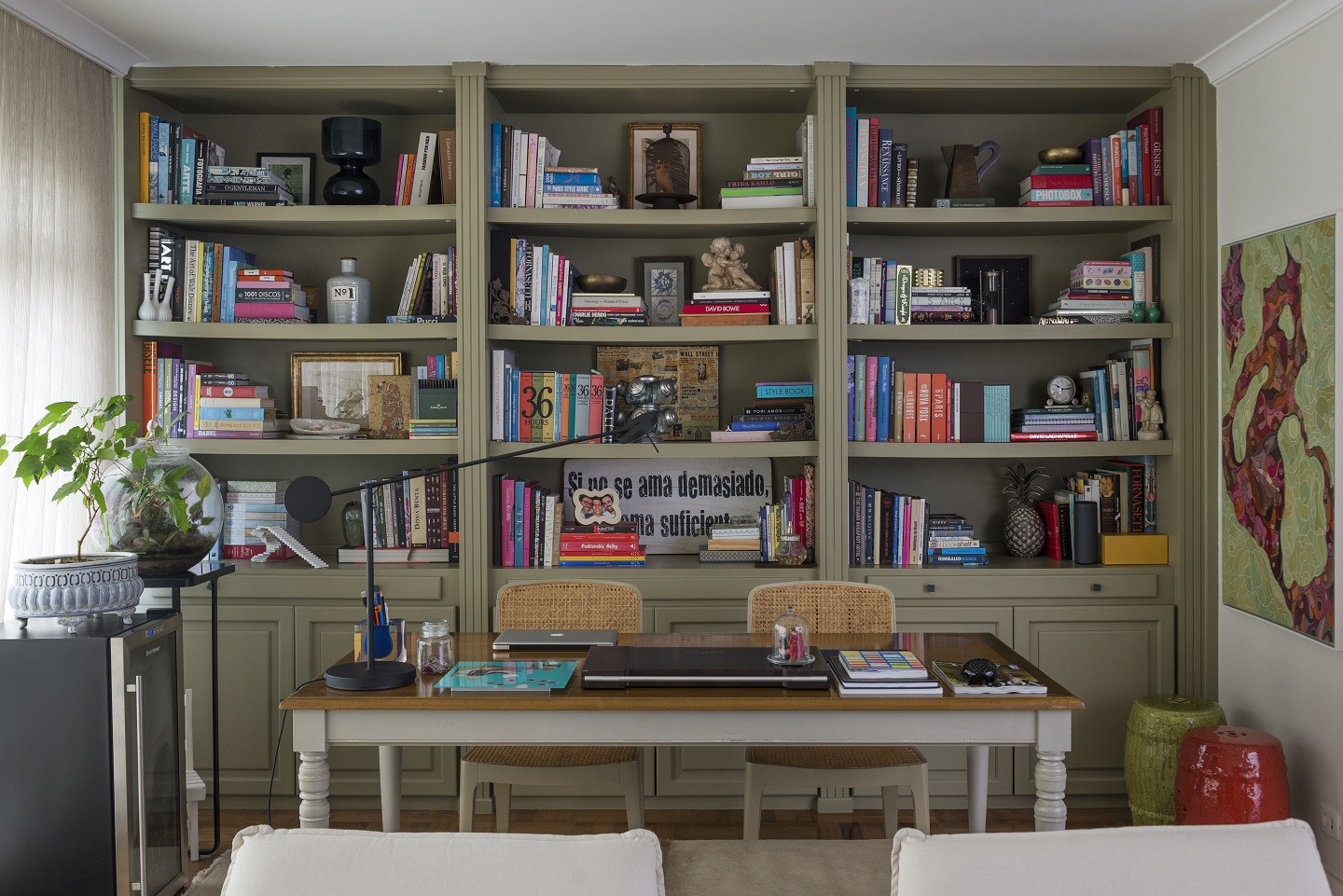 Estantes para livros: cinco modelos para organizar e decorar o lar - Casa e  Jardim