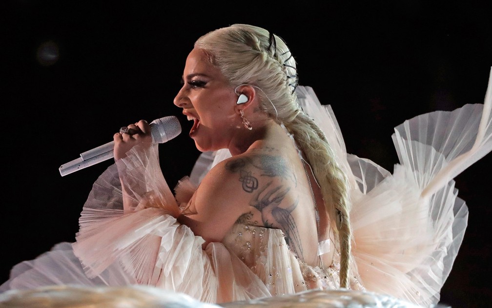 Lady Gaga se apresenta na cerimônia do Grammy 2018 (Foto: Lucas Jackson/Reuters)