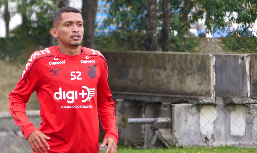 Wálber está no Athletico-PR,  mas 50% dos seus direitos ainda pertencem ao Botafogo-PB — Foto: Monique Silva