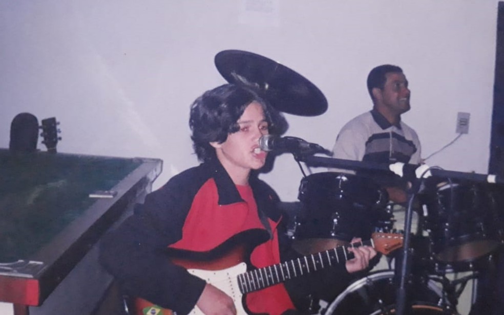 Apresentações musicais começaram quando ele ainda era criança  — Foto: Anjelo Rocha/Arquivo Pessoal