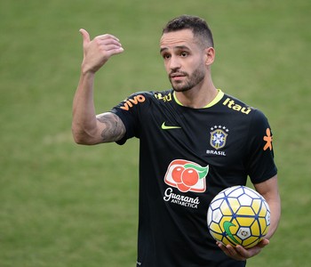 Renato Augusto treino seleção brasileira Belo Horizonte (Foto: Pedro Martins/MoWA Press)