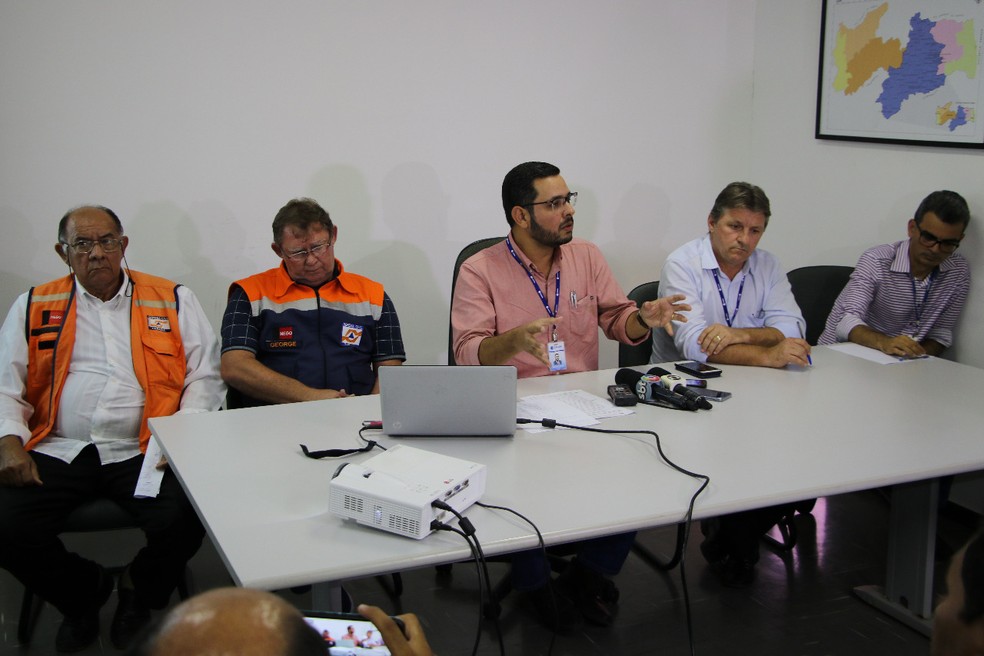 Novo prazo para retomada do abastecimento foi anunciado durante coletiva de imprensa realizada na tarde desta quarta-feira (20) — Foto: Divulgação/Secom