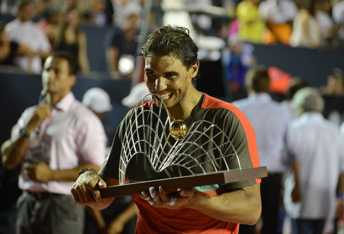 Nadal troféu Rio Open tênis (Foto: Divulgação / Rio Open)