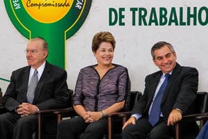 Dilma durante cerimônia de outorga de selo de boas práticas para empresas do setor de etanol (Foto:  Roberto Stuckert Filho/PR)