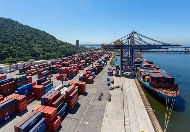 porto, container, transporte, mercadorias, infraestrutura (Foto: Diego Baravelli/MInfra)
