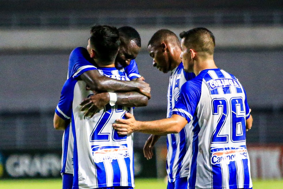 CSA goleia o Coruripe por 4 a 0 — Foto: Ailton Cruz/Gazeta de Alagoas