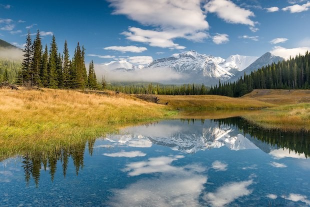 Montanhas Rochosas Canadenses pela manhã (Foto: Canadian Rockies / Wikimedia Commons / CreativeCommons)