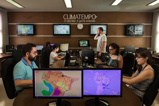 TROPICALIZAÇÃO Brasileiros calculam o impacto de fatores locais no clima. A Amazônia, por exemplo, influencia todo o Sudeste (Foto: Fabiano Accorsi)