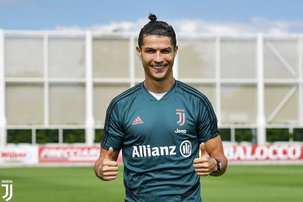 Cristiano Ronaldo em treino da Juventus: português aparece em segundo lugar na lista — Foto: Divulgação/Juventus