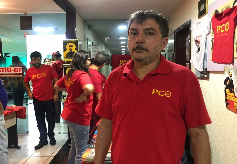 PCO anunciou a candidatura do bancário Renan Rosa ao governo do DF (Foto: Letícia Carvalho/G1)