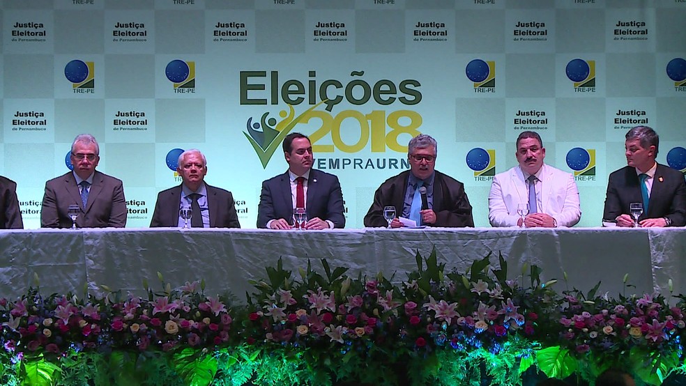 Candidatos eleitos em Pernambuco foram diplomados pelo TRE â€” Foto: ReproduÃ§Ã£o/TV Globo