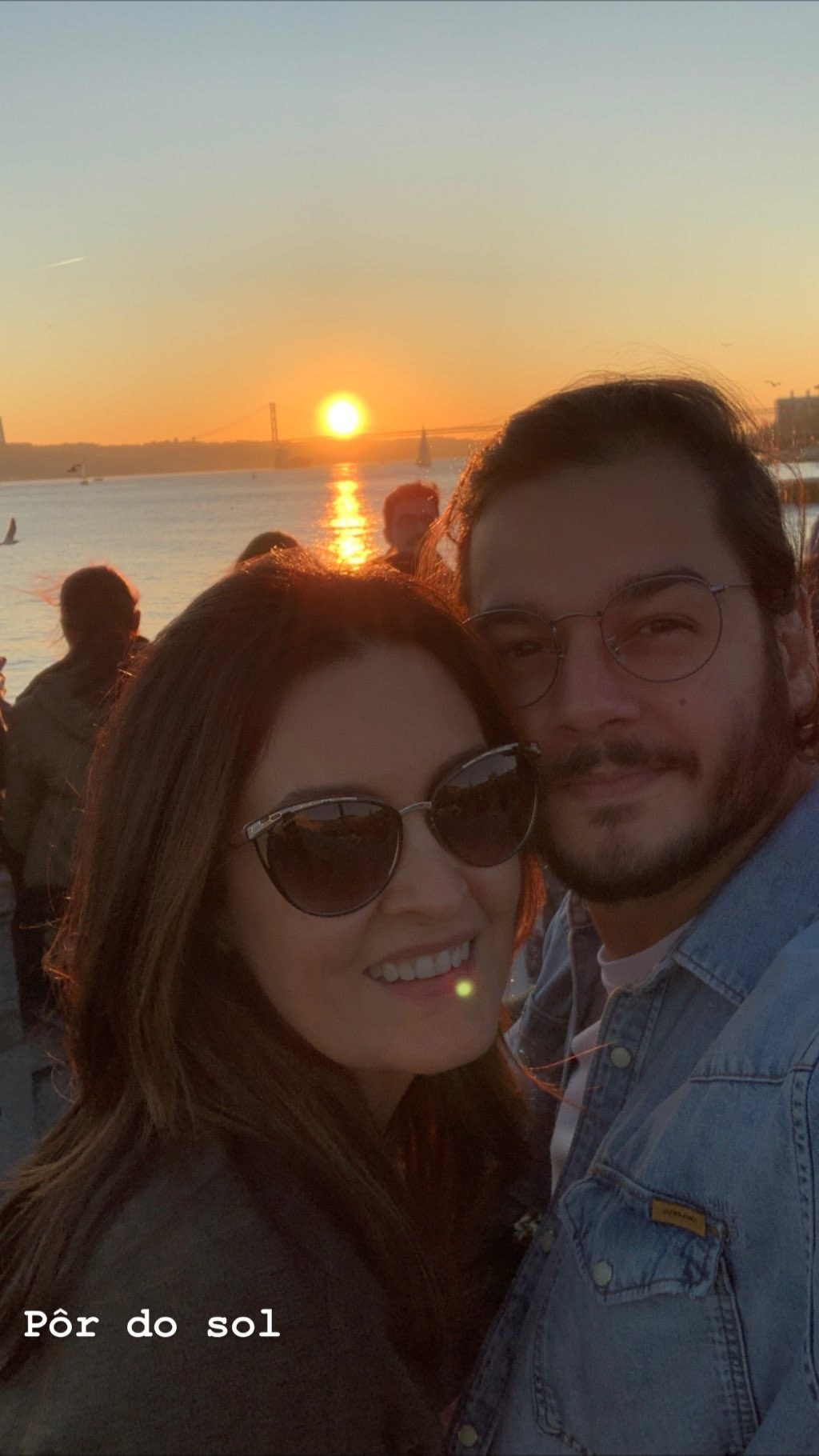 Fátima Bernardes e namorado em viagem de férias por Portugal (Foto: Reprodução)