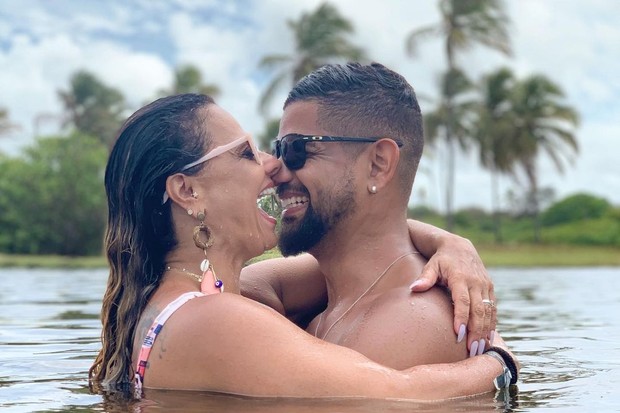 Viviane Araújo e Guilherme Militão se casam nesta sexta-feira (Foto: Reprodução/Instagram)