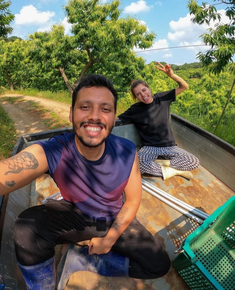 Frederico e Laryssa compartilham as experiências como mochileiros no canal "Vou sem Volta" — Foto: Redes Sociais