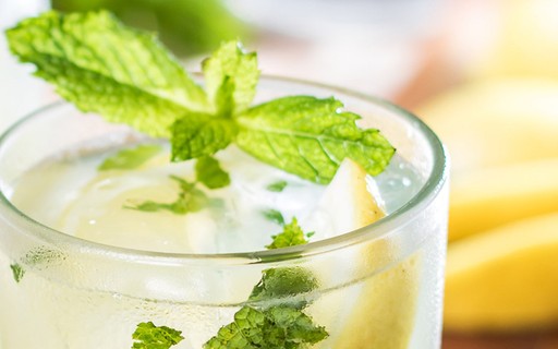 Mojito tradicional é destaque refrescante no menu de drinks do Mascate