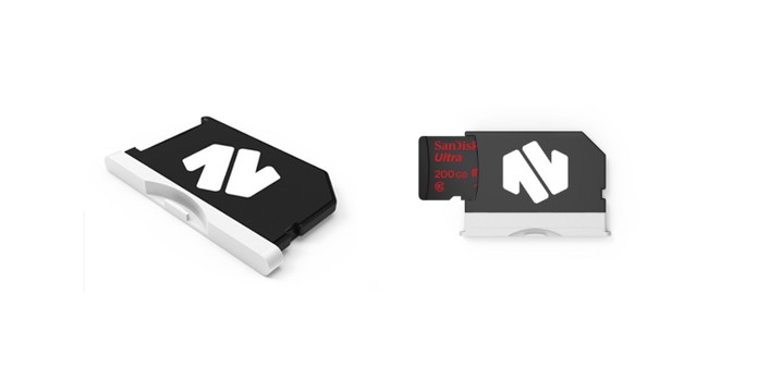 MiniDrive precisa de cartão microSD para gerar armazenamento (Foto: Divulgação/Nifty)