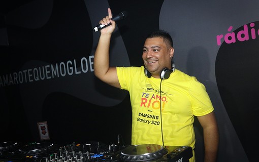 DJ Brinquinho no Camarote Quem O Globo