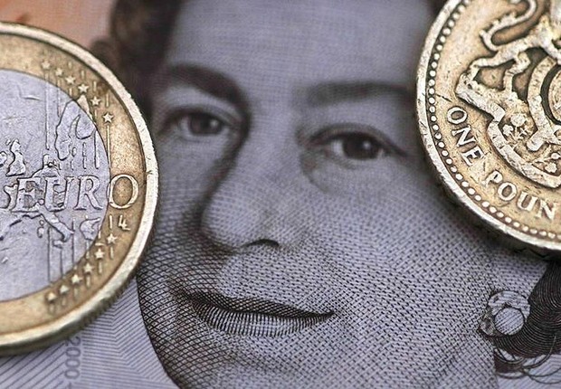 Libra e euro ; Brexit ;  (Foto: Phil Noble/Reuters)