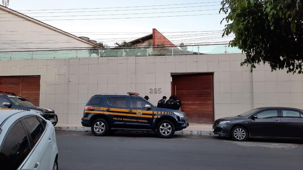 Operação cumpre mandados em Alagoas e Pernambuco contra acusados de fraudes fiscais — Foto: MP/AL